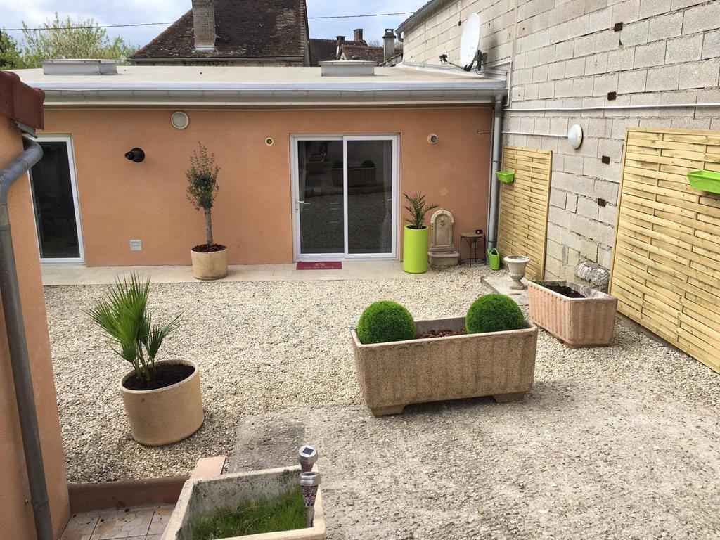 فيلا Loft L Atelier De Jacques Pres De Chablis Villy  المظهر الخارجي الصورة